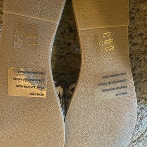 Size 6. Chinese laundry sandals. Real fur.